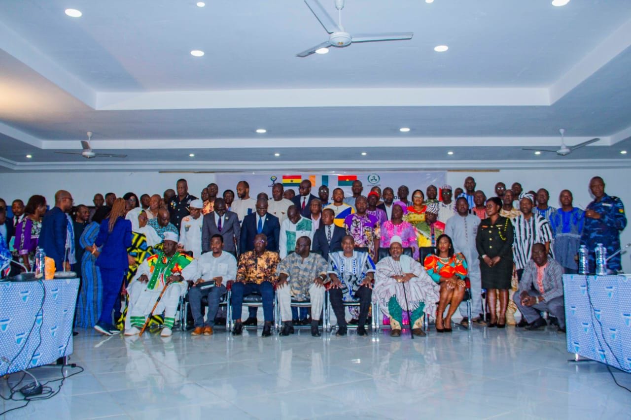 Home group pic esco black volta 23