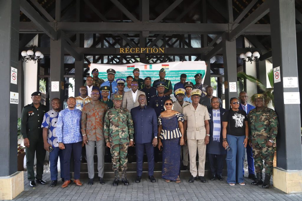 Bilateral security meeting on cross-boder security between the regions of Bounkani (la Cote d'Ivoire) and Savannah (Ghana) - 1 November 2024 bounkani and savannah 24 grp meeting