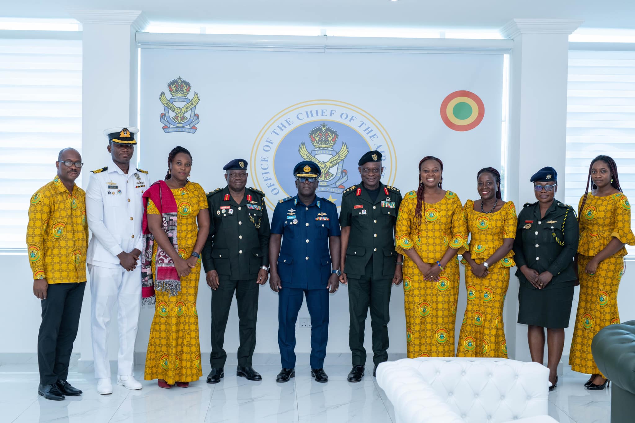 group pic with chief of air staff 24