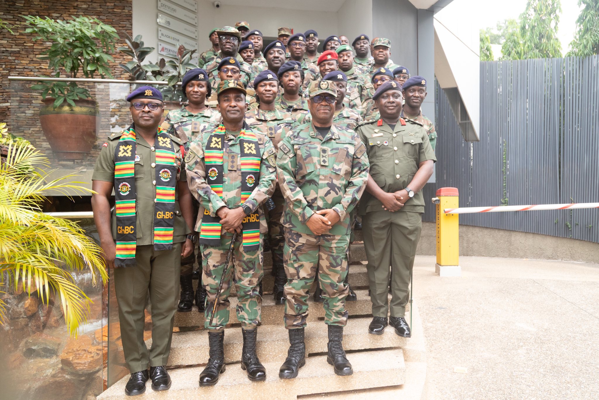 Home grp pic army combat school