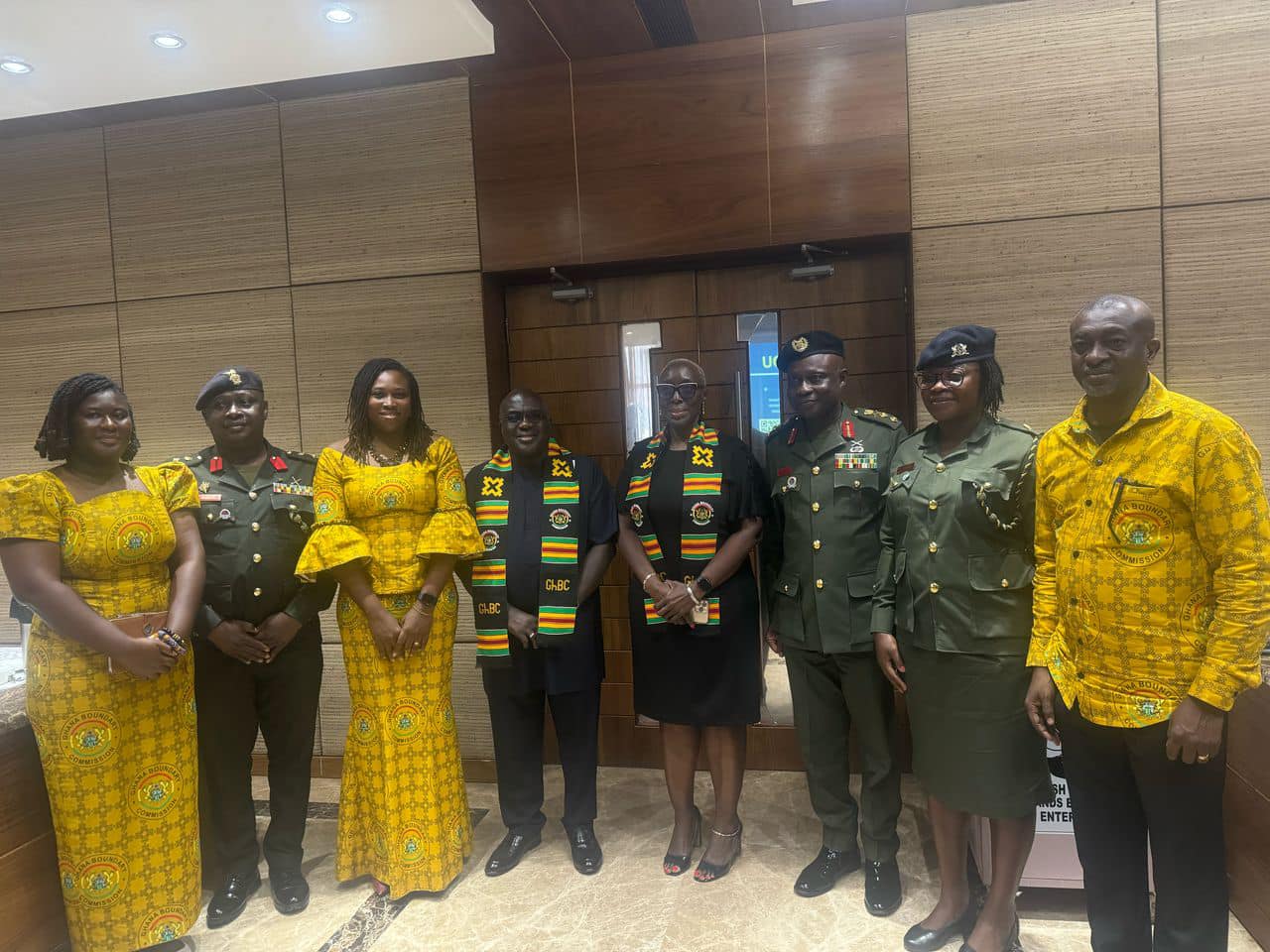 Home grp pic with chief of staff