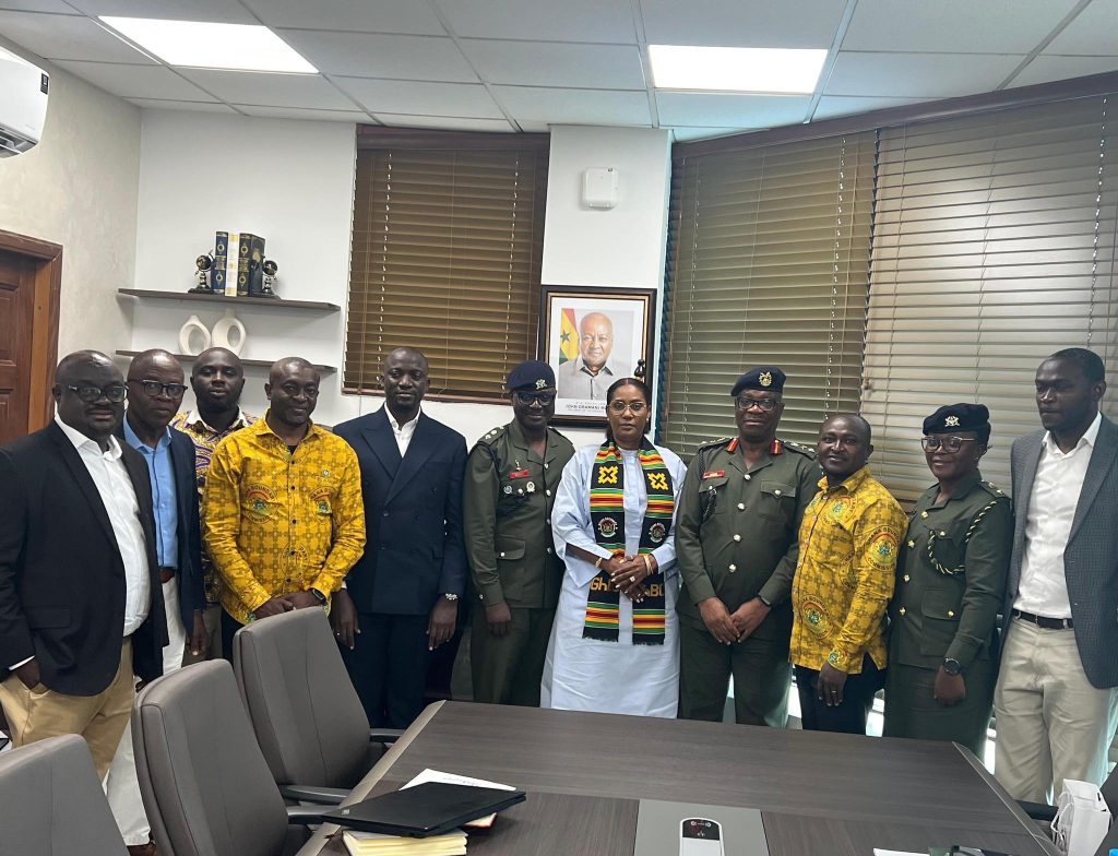 grp pic with pet com ceo